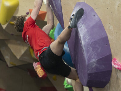 4th round of the Armed Forces Bouldering League at Depot Climbing, Leeds on 14 December 2022.

RAF, Army and Navy Personel took on 25 bouldering problems in 4 hours.